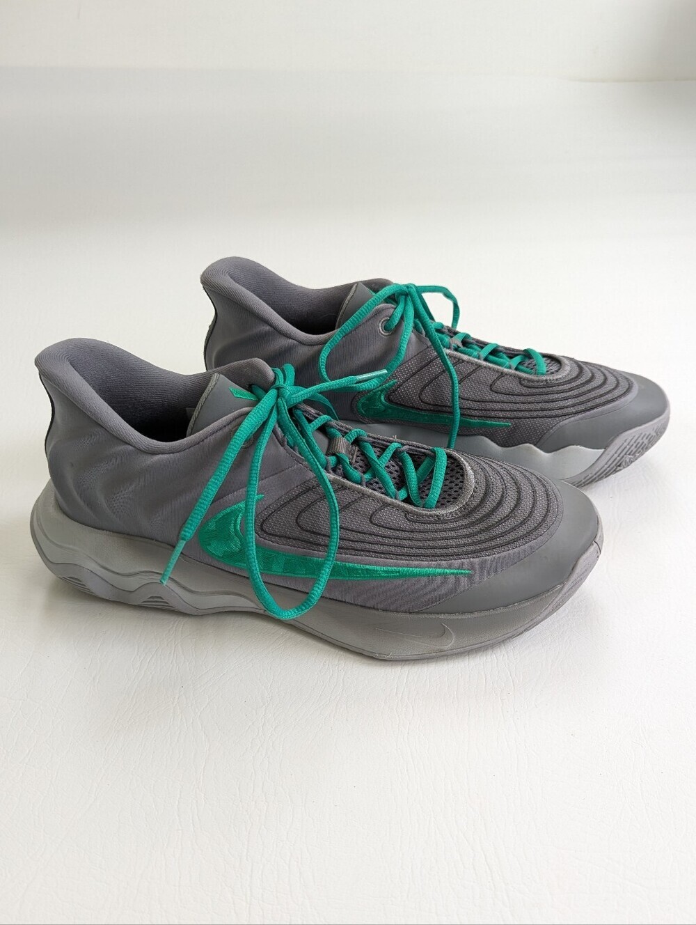 Nike Giannis Immortality 4 Size 9.5 Basketball Shoes Grey Green
